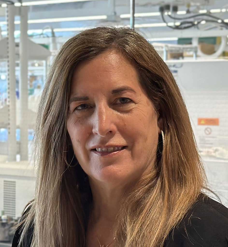 Dr. Victoria Richon