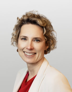 Julie Clauss